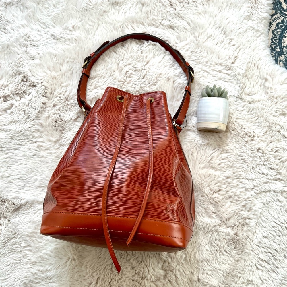 Louis Vuitton Epi Petit Noe AUTHENTIC Vintage
